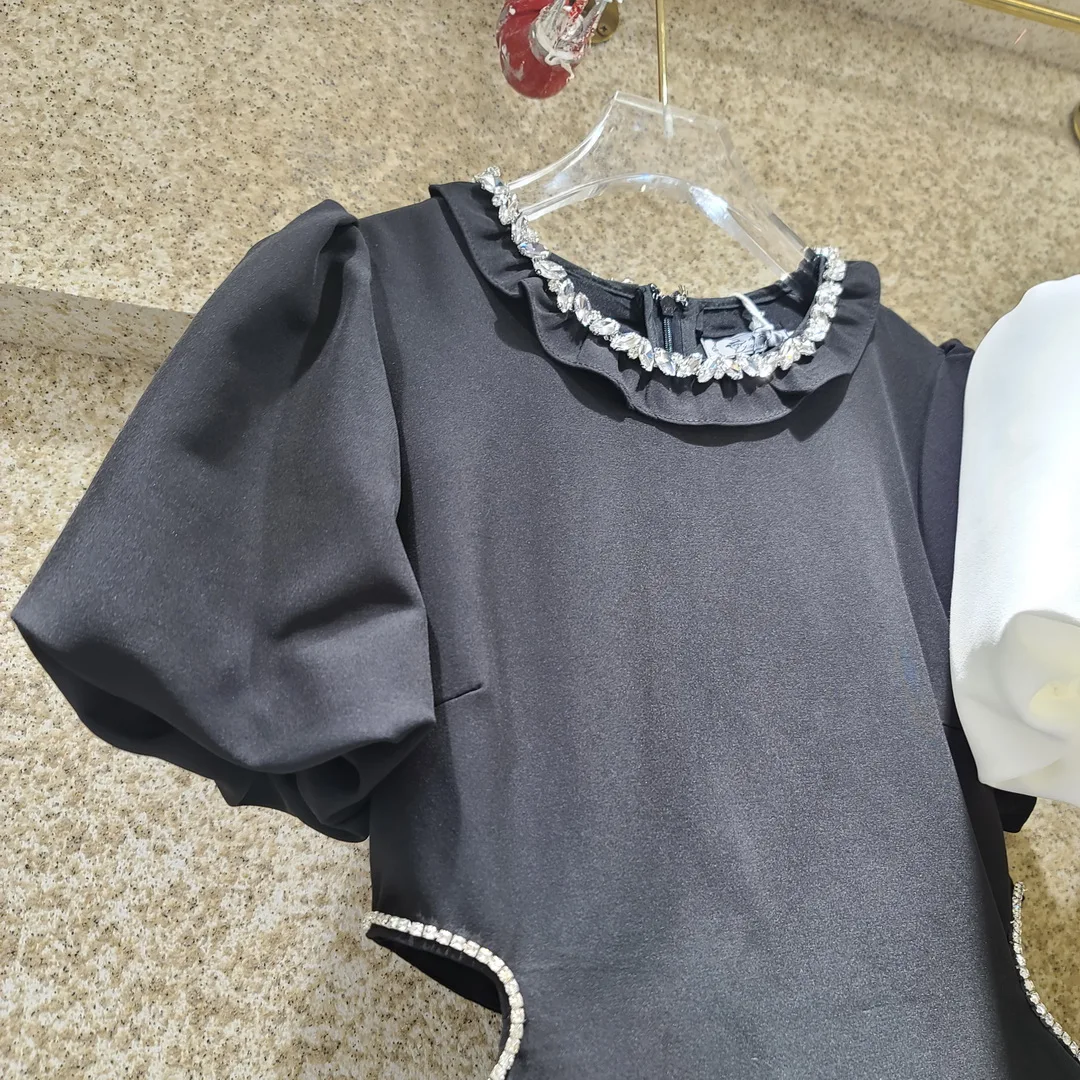 

Sweet Fashion Women Diamond Hollow Waist Short Puff Sleeve Slimming Short Dress Solid Color Round Collar Dress