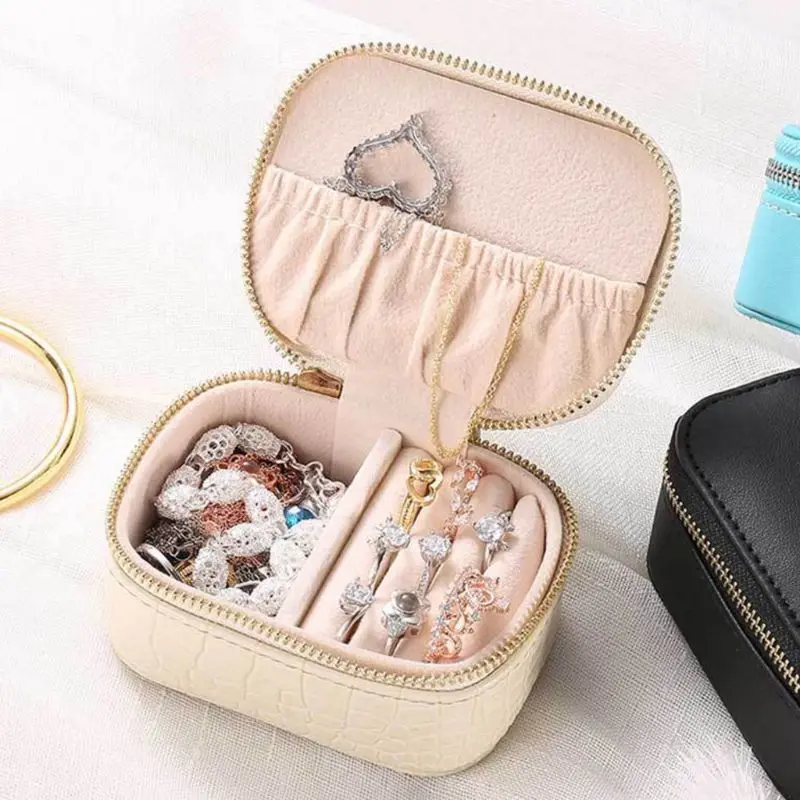 

European Style Jewelry Box Lady pu leather jewelry box ring storage box display case portable jewelry organizer for necklaces