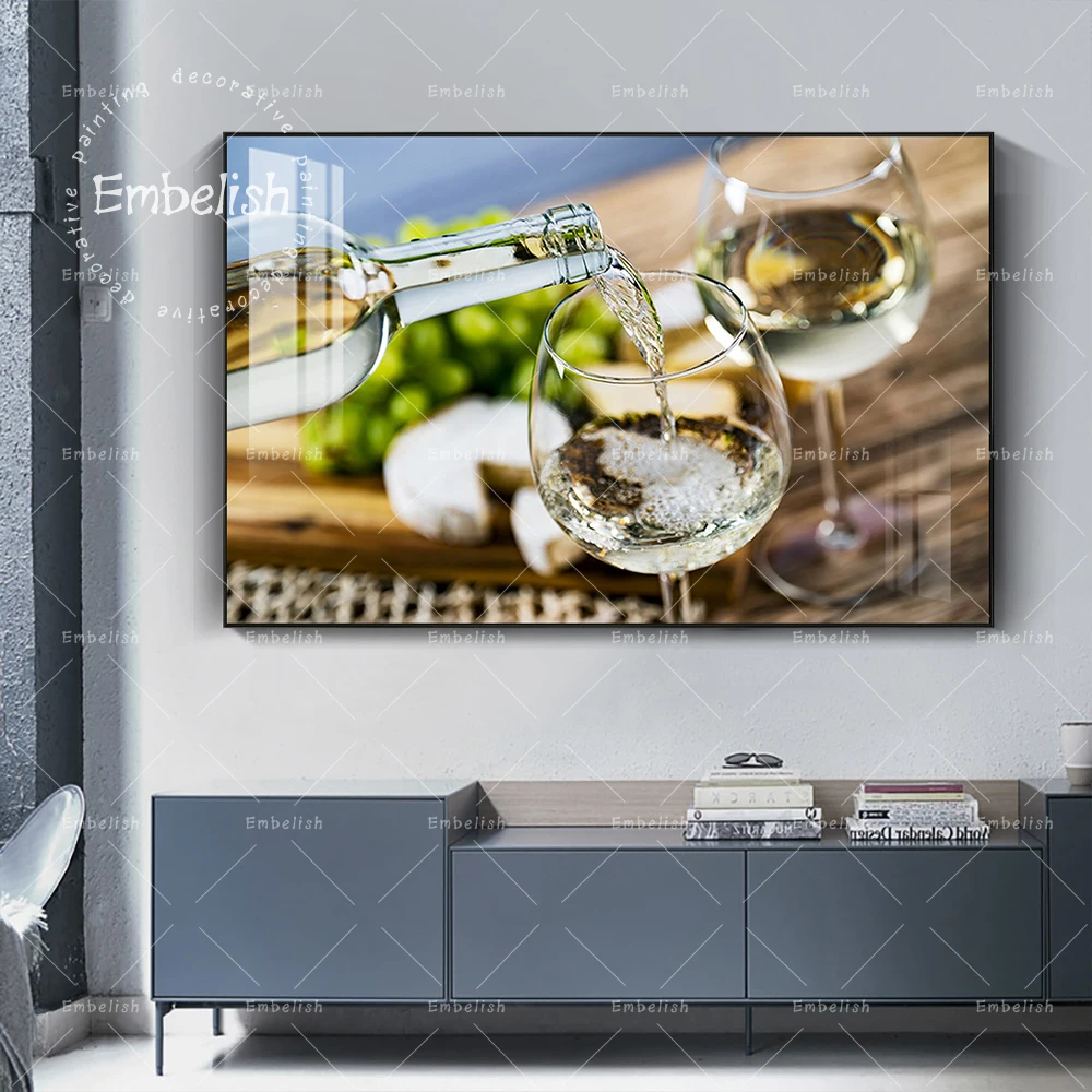 

Pouring White Wine Into The Glass Kitchen Home Decor Posters For Living Room Wall Art Pictures HD Spray On Canvas Paintings