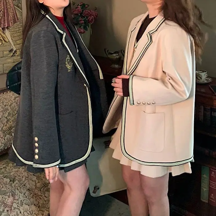 

2021 new Spring Internet Celebrity Three-Piece Women's Age-Reducing Suit Pleated Skirt Suit Contrast Color College Style Micro