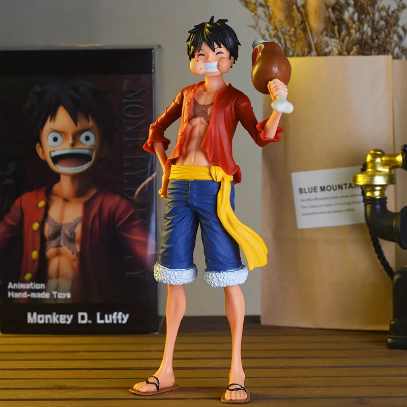 

Pirate Wang Xiaolian Luffy Eat Meat Star Eye Straw Hat Big Set Up Hand Model Animation Case Ornaments
