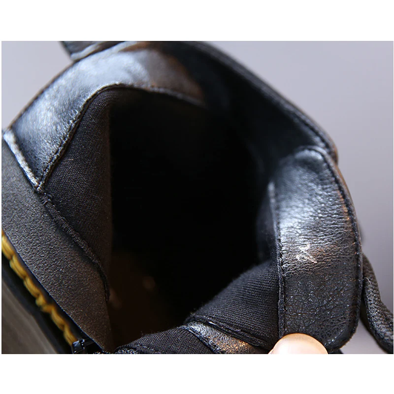 

2020 autumn and winter new children's casual mid-top Martin boots boys and girls short boots classical side zip lace design