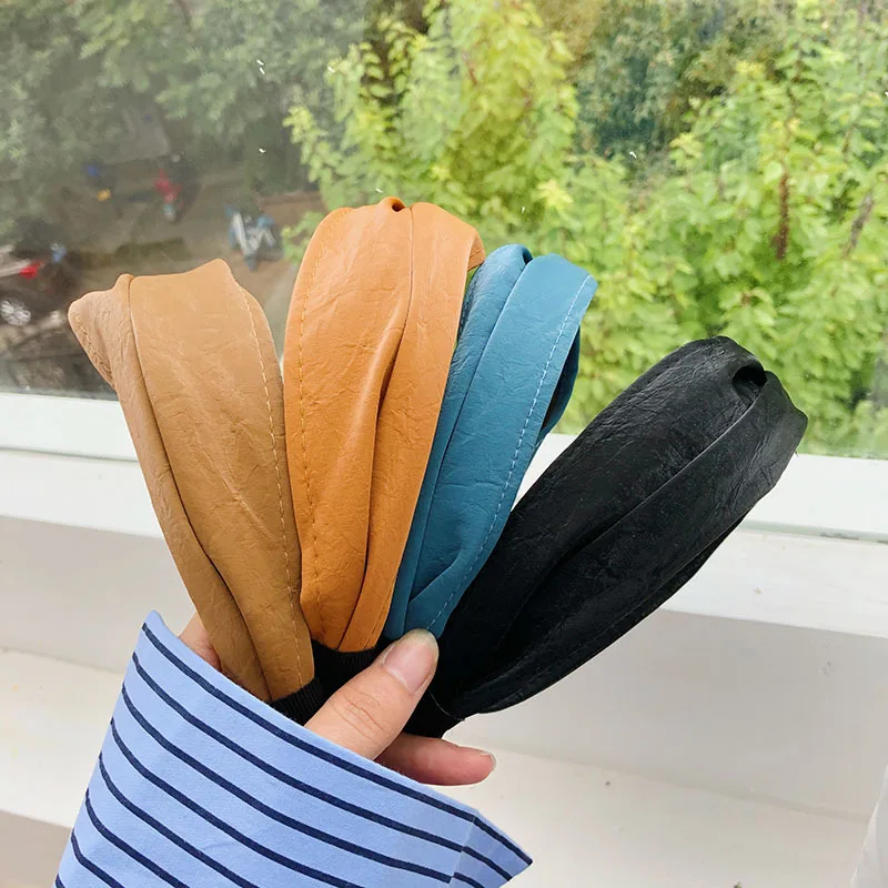 

1 шт. Модные женские повязки на голову однотонные замшевые кожаные повязки для волос Обручи для женщин и девочек элегантные мягкие женские а...