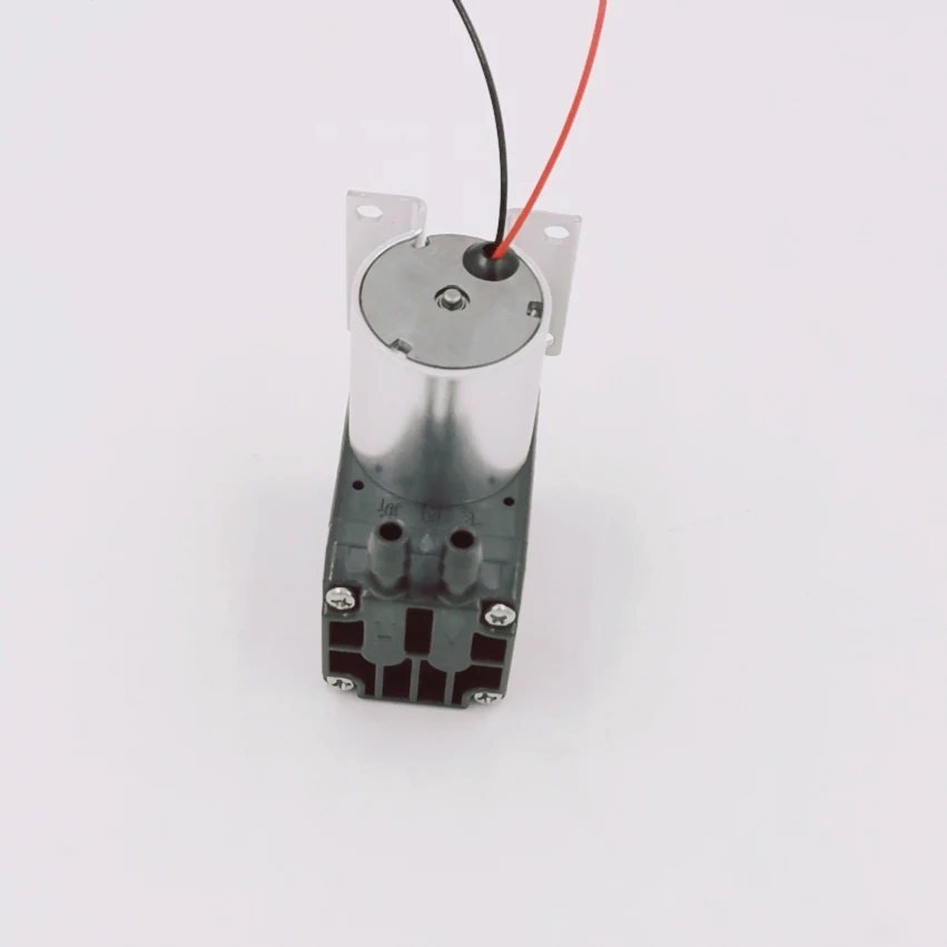 Небольшой и мощный dc бесщеточный 12V 2.5L/M насос мини для лабораторного
