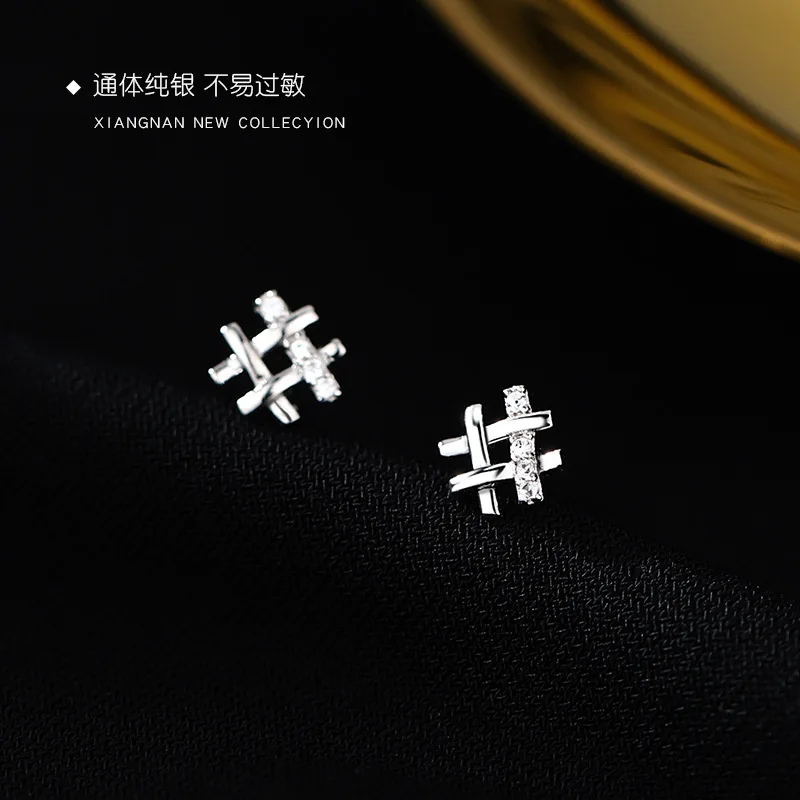 Женские серебряные серьги-гвоздики с маленькими изысканными Tic Tac 925 пробы новые