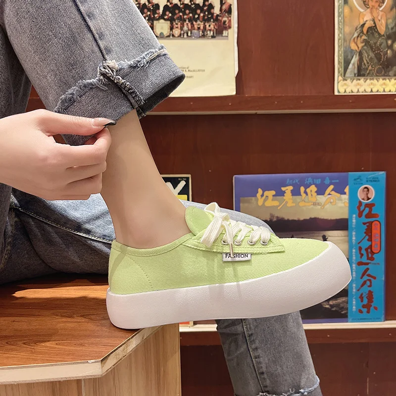 

Shoes Woman 2021 Round Toe All-Match Clogs Platform Modis Casual Female Sneakers New Summer Creepers Cross Small Cute Small Whi