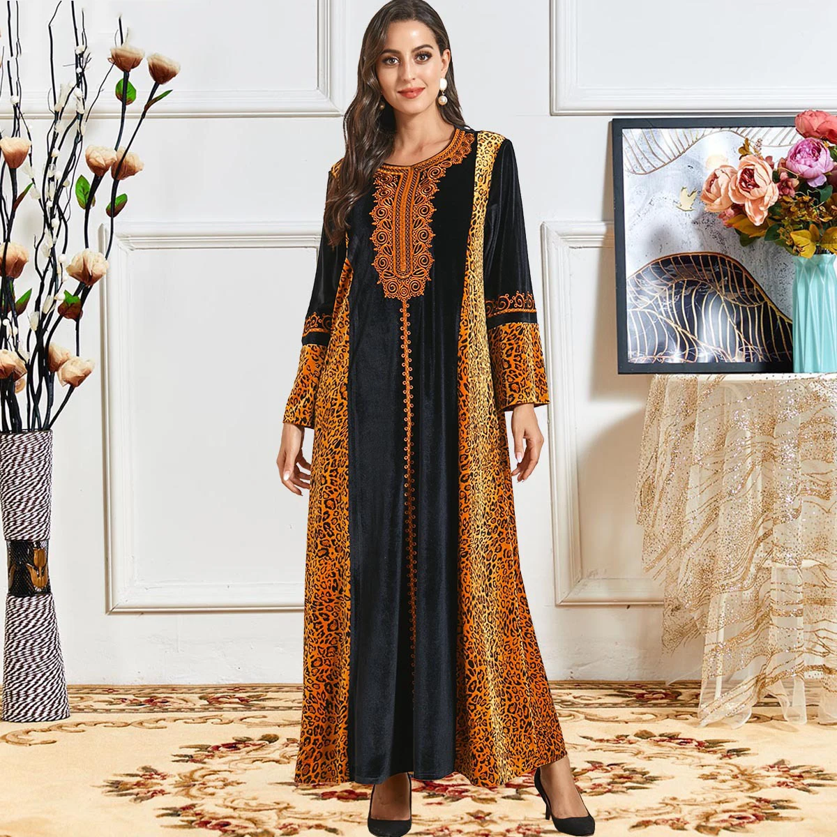 

Islamic Clothing Velvet Muslim Dress Women Abaya Kaftan Kimono Long Robe Jubah Elbise Dubai Turkey Moroccan Arabic Hijab Dress