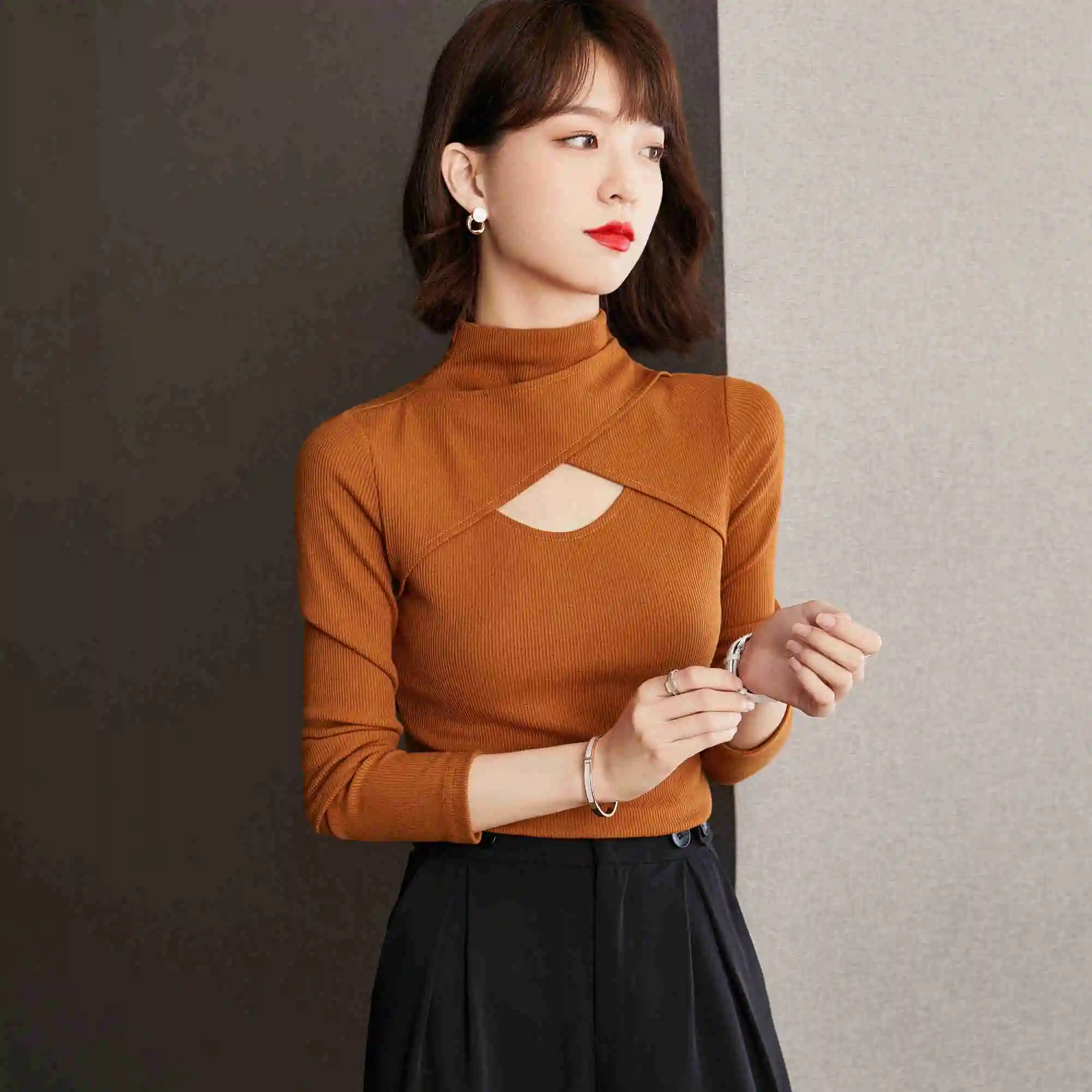 Новинка осени 2021 модная нижняя рубашка Ретро Топ для женщин длинная футболка