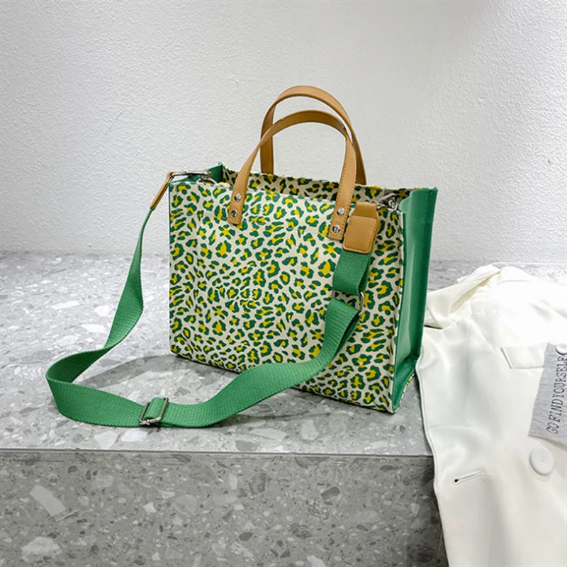 

Женская сумка, новинка 2021, модная сумка через плечо, Холщовая Сумка с леопардовым принтом, сумка большого объема, сумка на одно плечо