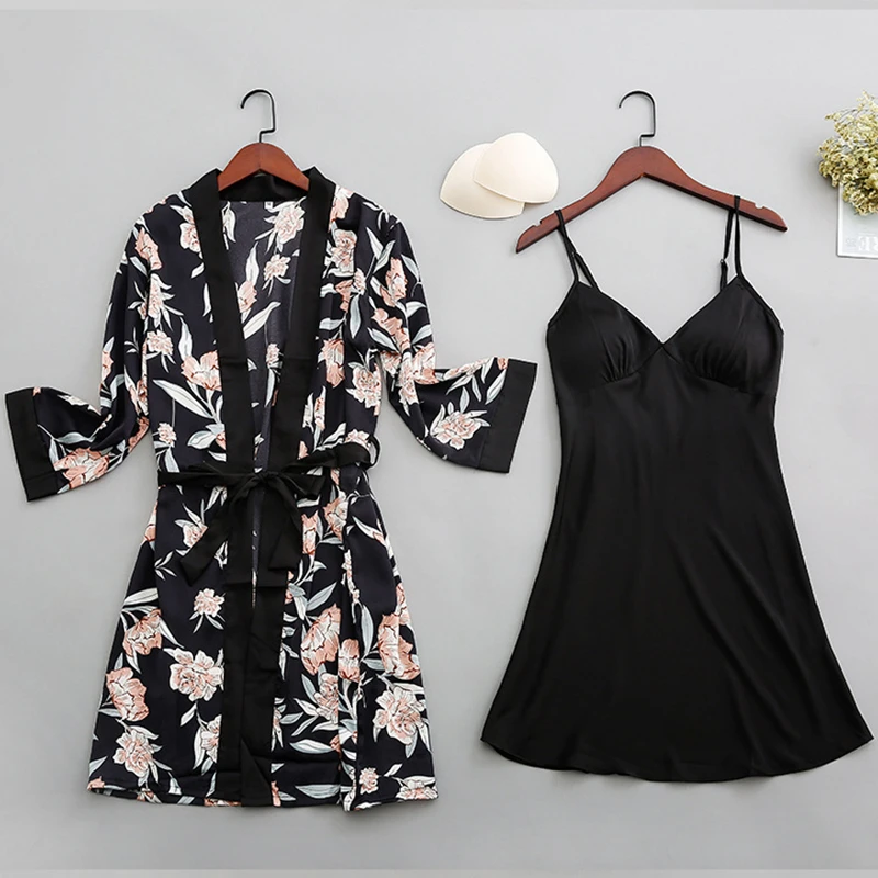 

2020 Satin Sexy Pajamas Women with Chest Pads Four-piece Sets Pijama Female Print Silk Summer Sleepwear Comfortable Pyjama Women