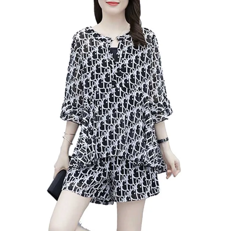 

5XL 2021 Summer New Large Size Two-Piece Female Chiffon Pullover Blouse + Elastic Waist Shorts Casual Loose Fashion Suit Women
