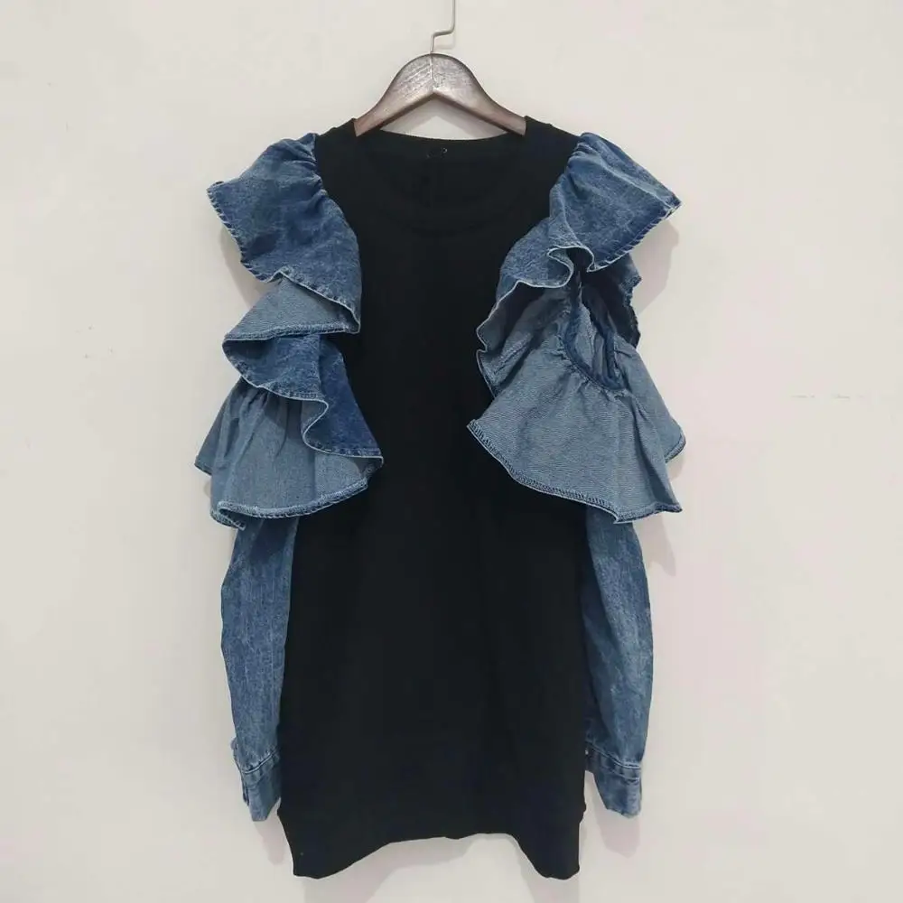

2020 Autumn New Ladies Pullovers Tops Fashion Stitching Denim Hollow Out Shoulder Ruffled Sleeve Sweatshirt Women V679
