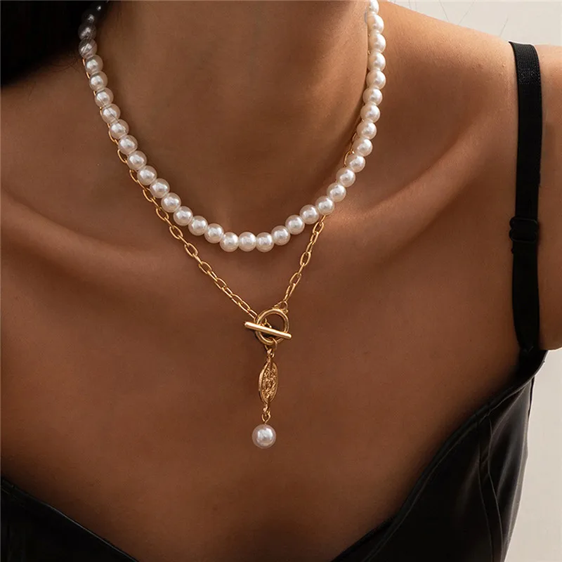 

Simple Creativity Multilayer Imitation Pearl Cross Chain Exquisite Female Jewellery Necklace Retro Round Medals Pendant Necklace