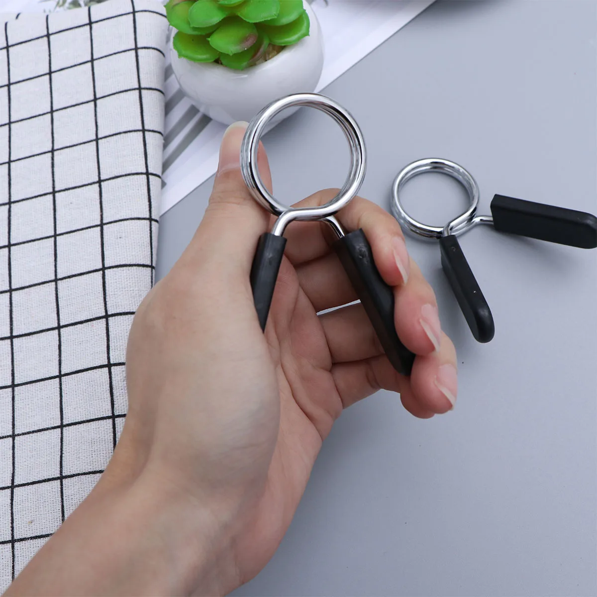 4 шт. 28 мм гантели штанги для зажимы пружинный зажим Ошейники собак пауэрлифтинга