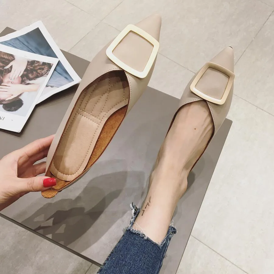 Женские балетки с острым носком мягкие офисные туфли красного цвета на плоской