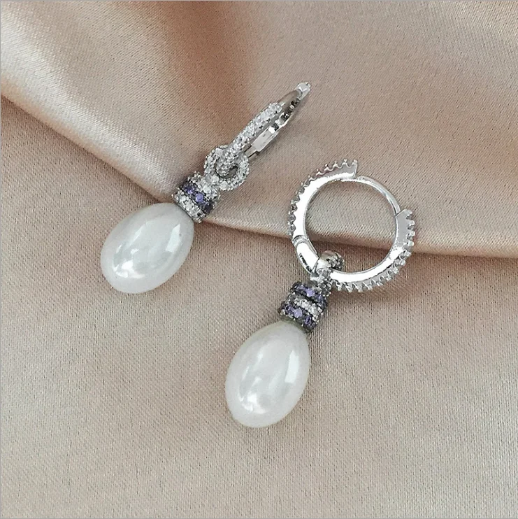 

women Fashion new micro-inlaid zircon earrings, round hoop drop wild earrings