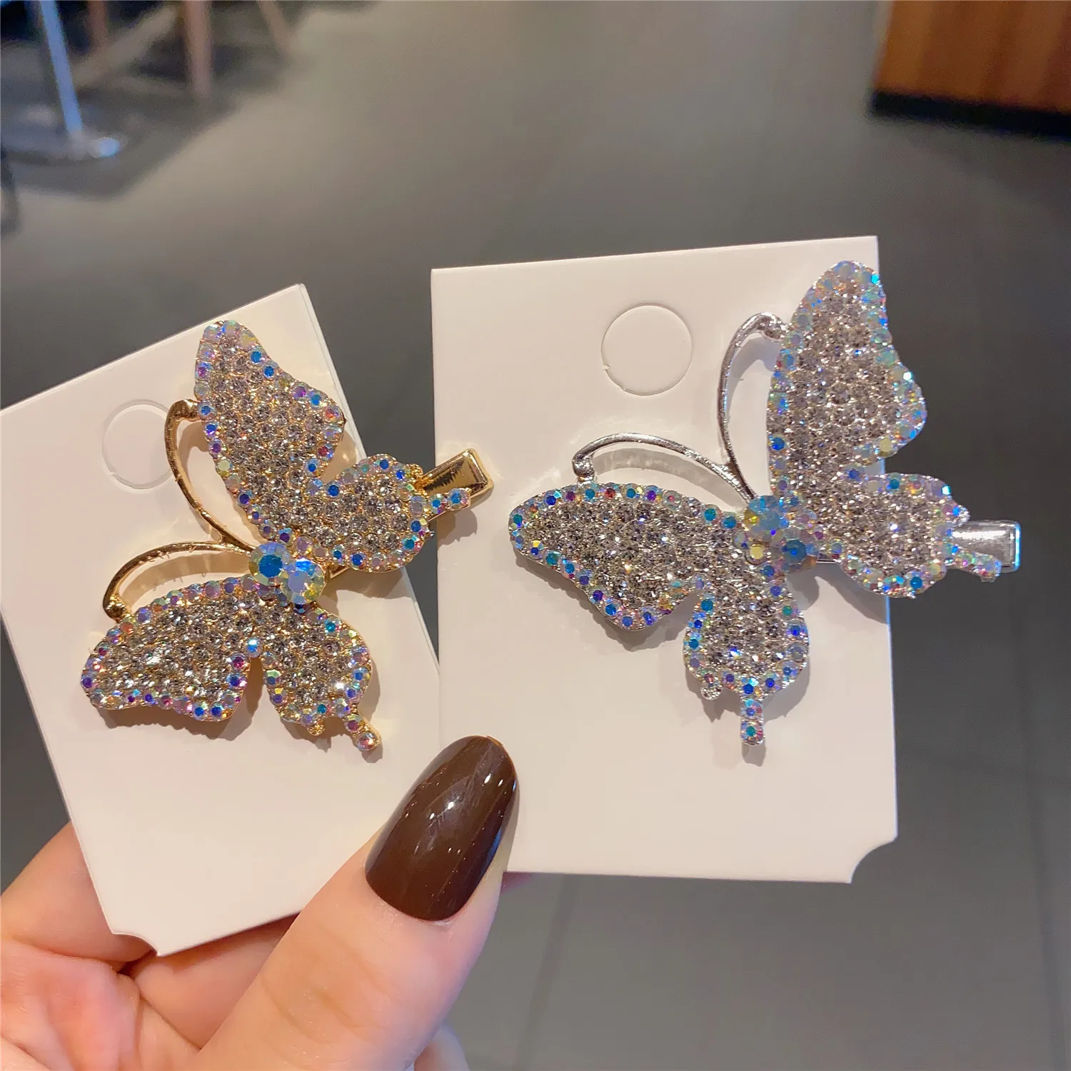 

Hans Fashion Butterfly Hairpin Clip Edge Clip Girl Hairpin Pearl Banger Net Red 2020 New Hair Accessories