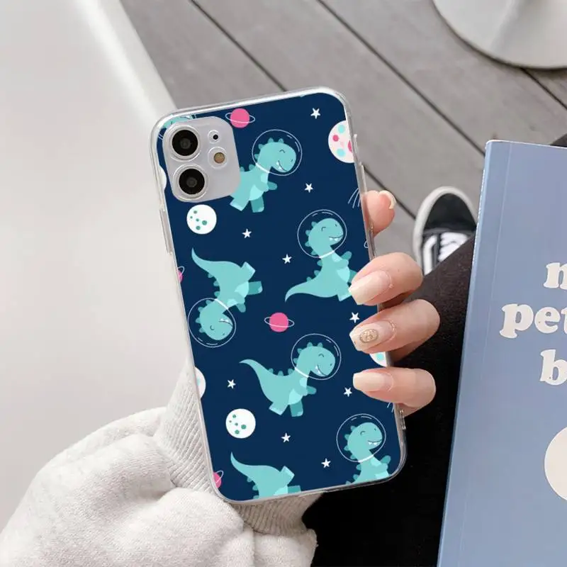 

YNDFCNB Little dinosaur Phone Case For iphone11 12 Pro Max SE 2020 6s 7 8 Plus X Xs Max Xr Transparent Soft Silicone Cover
