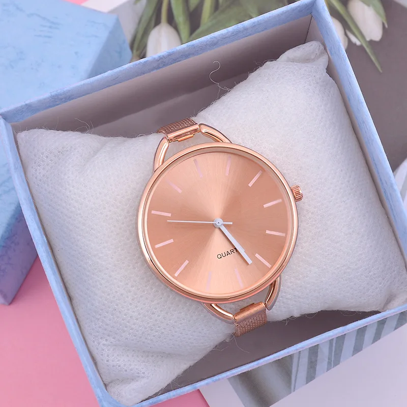 

Women's Watches in Fashion Casual Steel Belts Top Luxury Stainless Steel Strap Zinc Alloy Case Quartz Watches Women's Watches