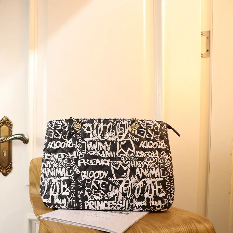

Fashion Brand Design Leather Graffiti Bag Casual Tote Shoulder Bag Ladies Handbag For Travel Colorful Big Size Graffiti Purse