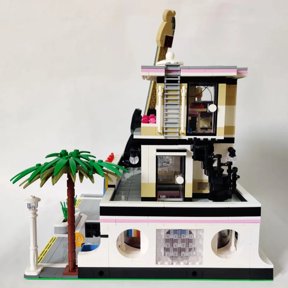 

MOC Guitar Shop