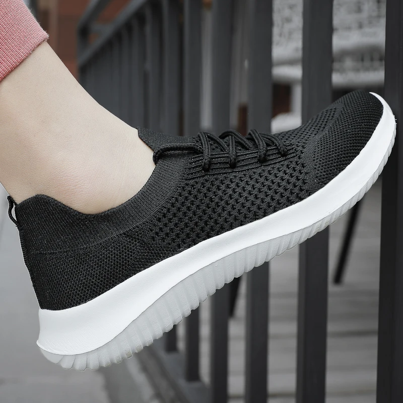 

Breathable Leisure Sneakers Woman Sport Shoes Outdoor Light Mesh Athletic Ladies Walking Jogging Soft Female Running