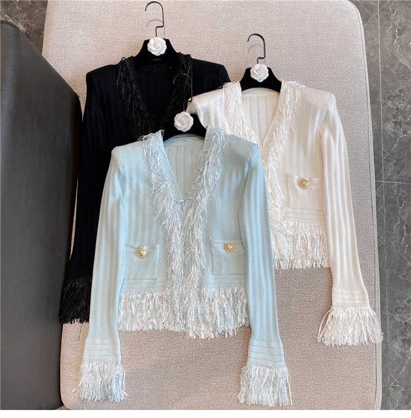

High Quality Fashion Women Autumn Winter Elegant Sweet Tassels V-Neck Copper Button Long-Sleeved Knitted Cardigan Sweater