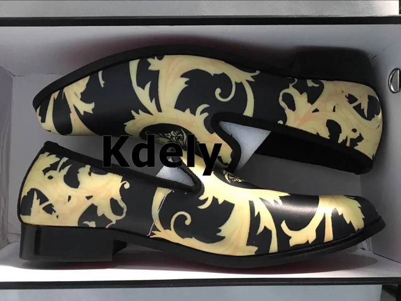 Модная мужская обувь ручной работы на плоской подошве с острым носком без