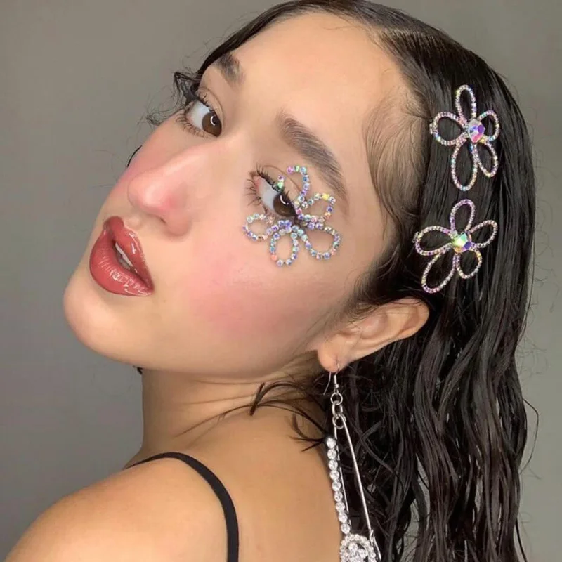 

Goth Punk Igirl Crystal Flower Shape Hair Clip Pin Women Street Fashion Girl Shiny Rhinestone Hair Clip Jewelry Accessories