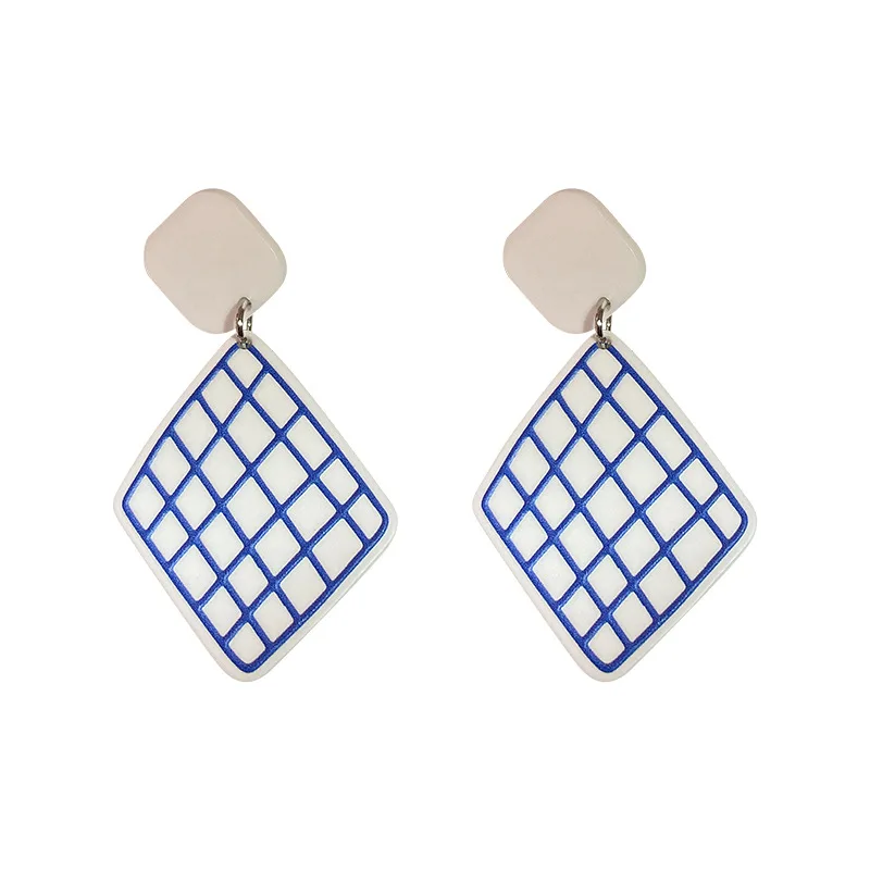

LOVOACC Stylish Plaid Printing Geometric Earrings for Women Contrast Color Irregular Arcylic Drop Dangle Earrings Party Jewelry