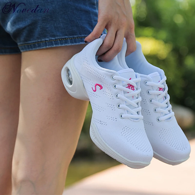 Женские кроссовки Jazz из дышащего сетчатого материала с мягкой подошвой цвета на