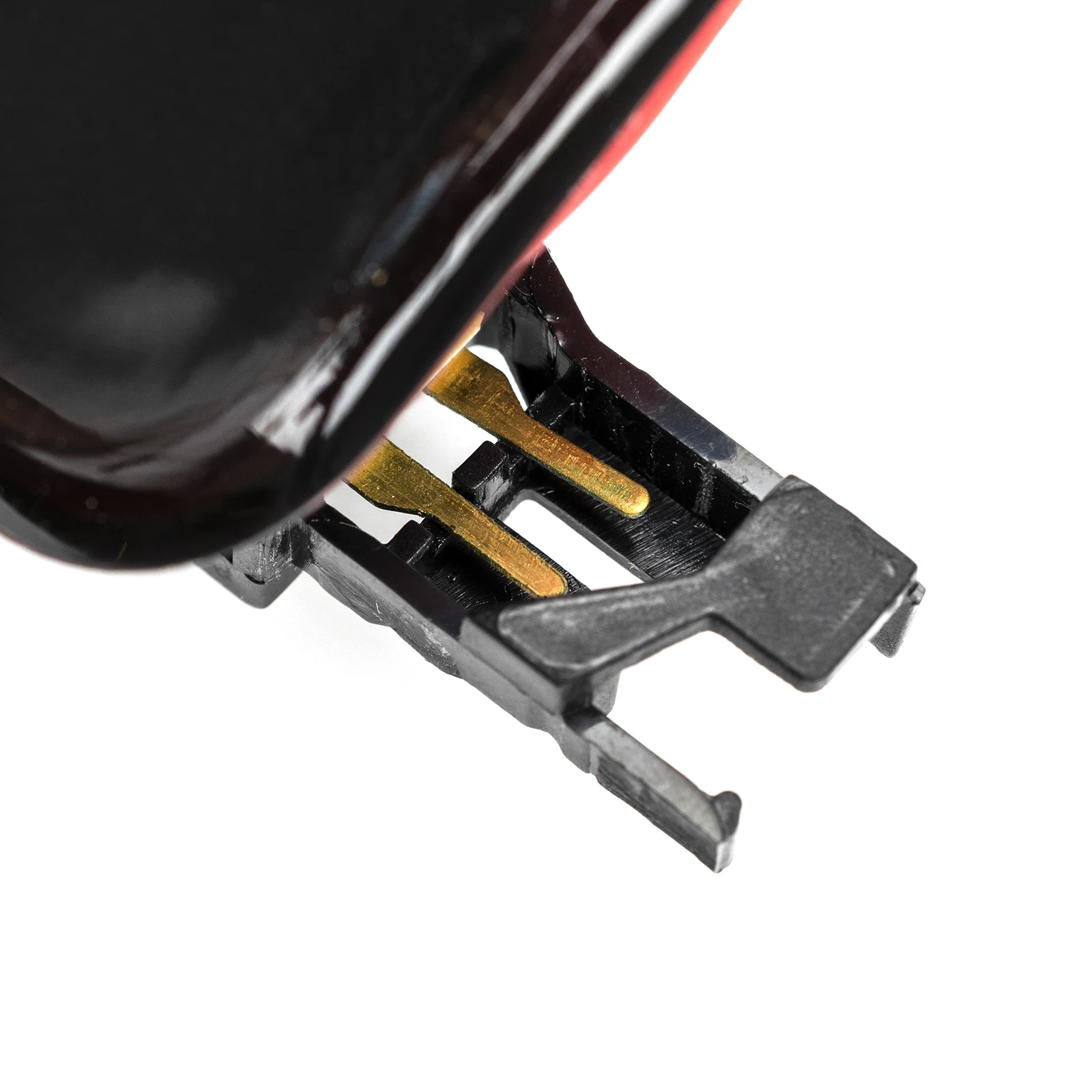 Третий центральный высокоуровневый задний стоп-сигнал для VW Caddy Mk3 2K0945087A черные