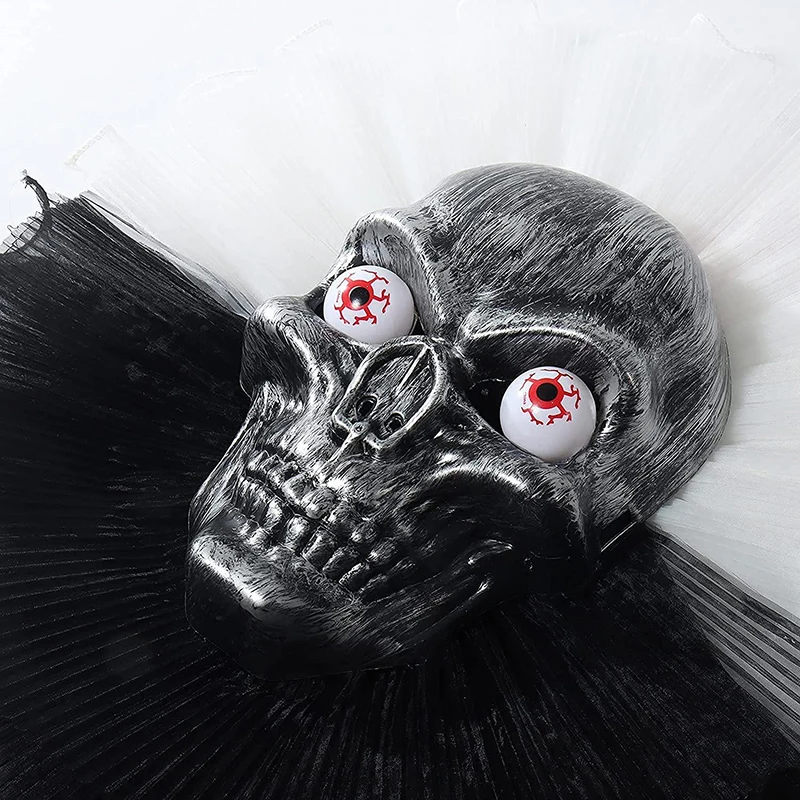 

Halloween Wreath Skull Haunted House Decoration Hanging Horror Party Garland Wall Decor For Door Garden Home Decor Drop Shipping