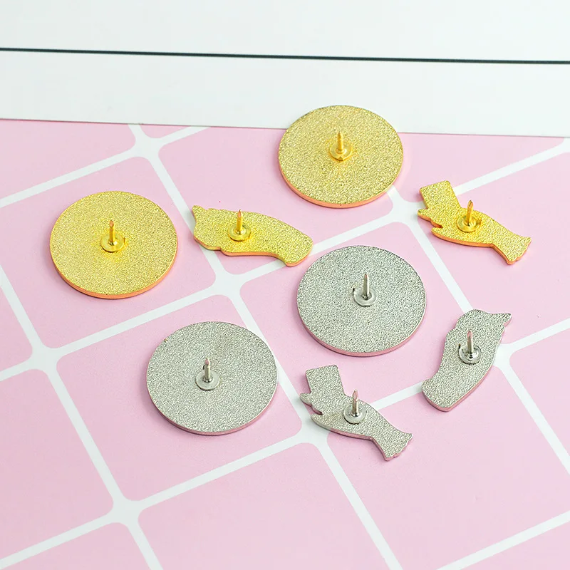 

Punk Finger Brooch for Men Women Black Round Hat Shirt Enamel Pins Broches Badge Pines Metalicos Jewelry Brosche Accessories