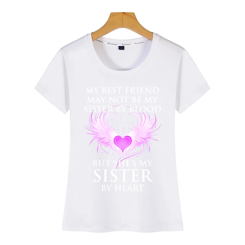 Женская футболка с надписью shes my sister by heart забавная короткая женская в стиле