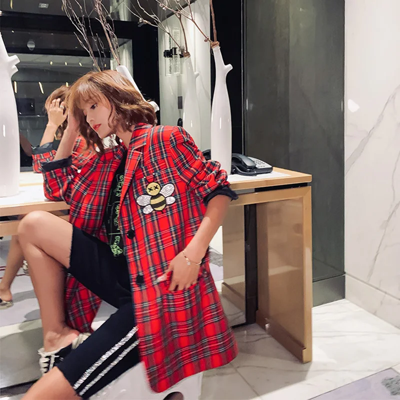 Осенняя коллекция 2020 года куртки с пайетками модные клетчатые женские длинные