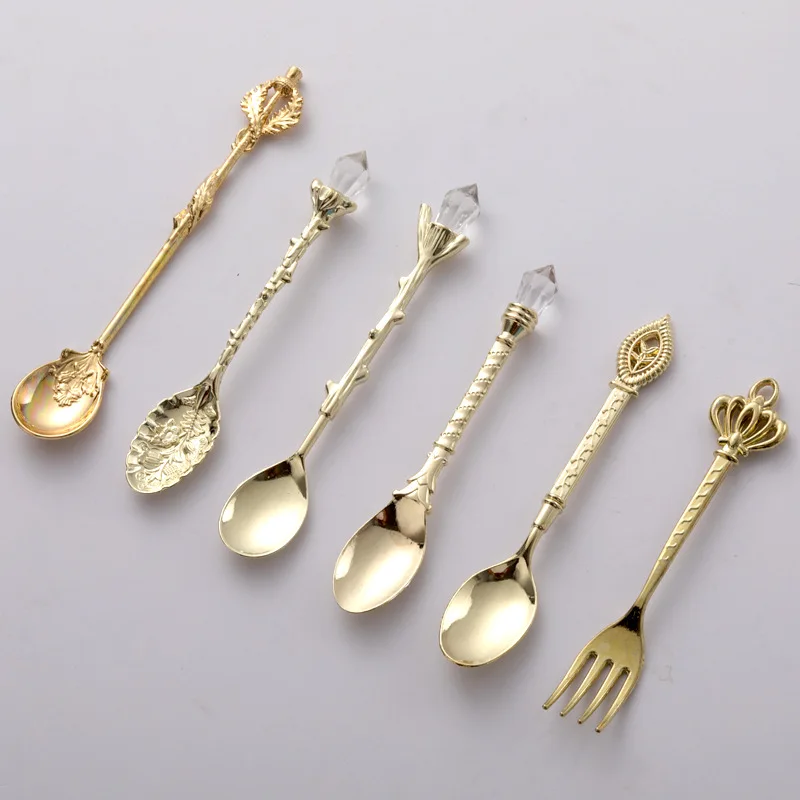 

6Pcs Mini Royal Style Spoons Forks Vintage Metal Carved Coffee Fruit Dessert Cutlery Fork Tea Ice Cream Spoon Kitchen Flatware