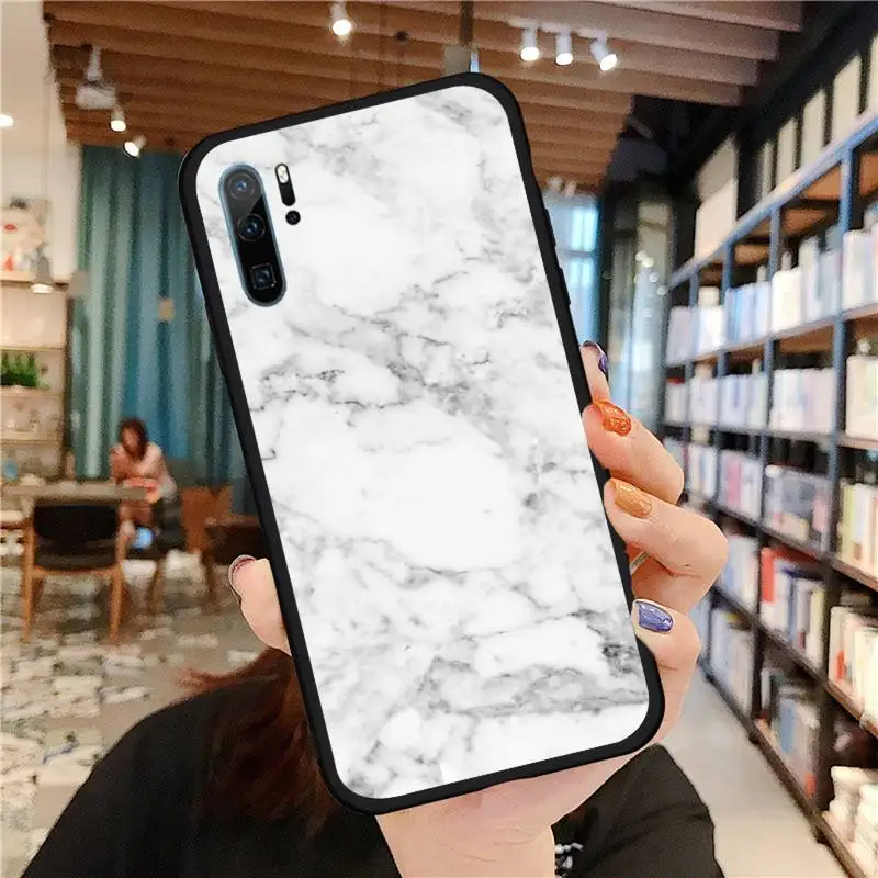 

Luxury fashion white Matte Marble Phone Case For Huawei honor Mate P 9 10 20 30 40 Pro 10i 7 8 a x Lite nova 5t Soft Silicone