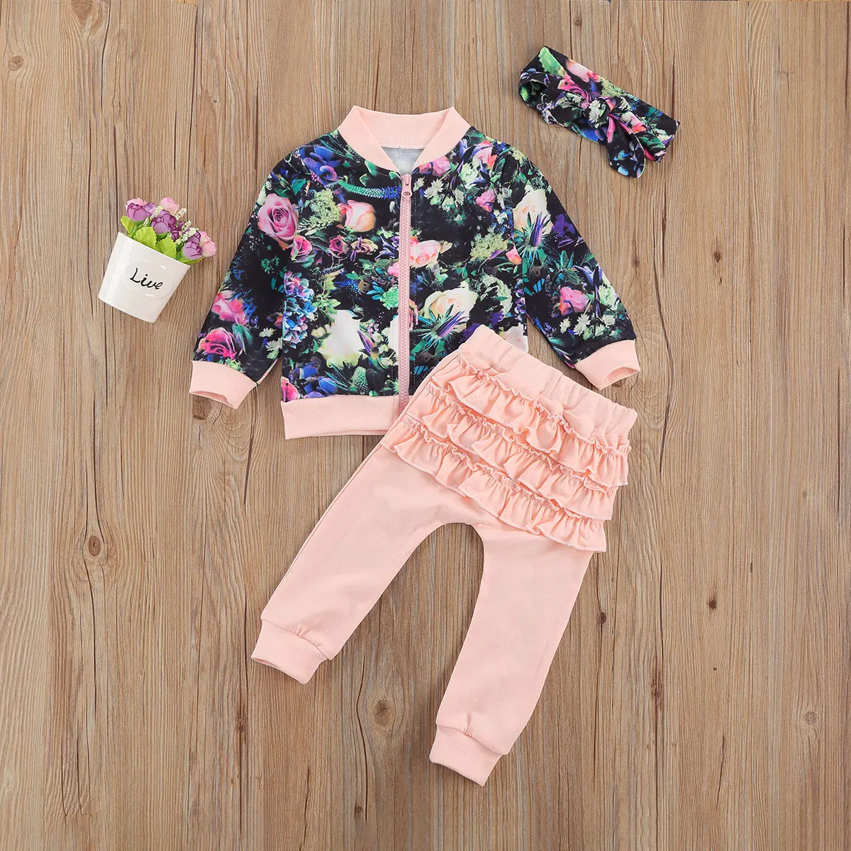 

Комплект одежды для маленьких девочек стильный 3 предмета Комплекты одежды с цветочным принтом кофты, топы + розовые оборки длинные штаны дл...