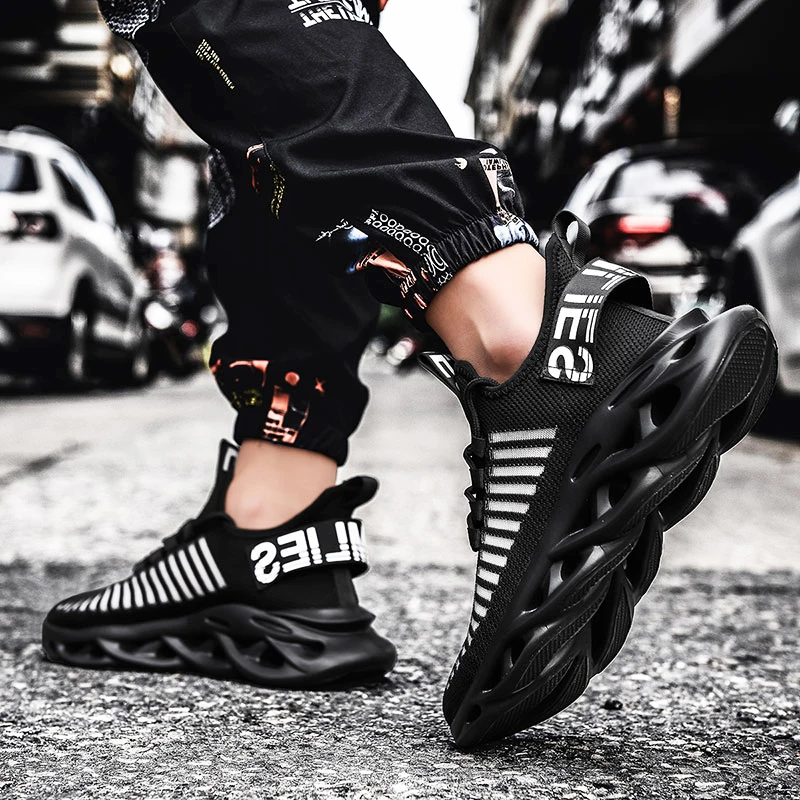 

Twist sole men's casual shoes outdoor running shoes comfortable and breathable large size sneaker fashion mesh summer new shoes