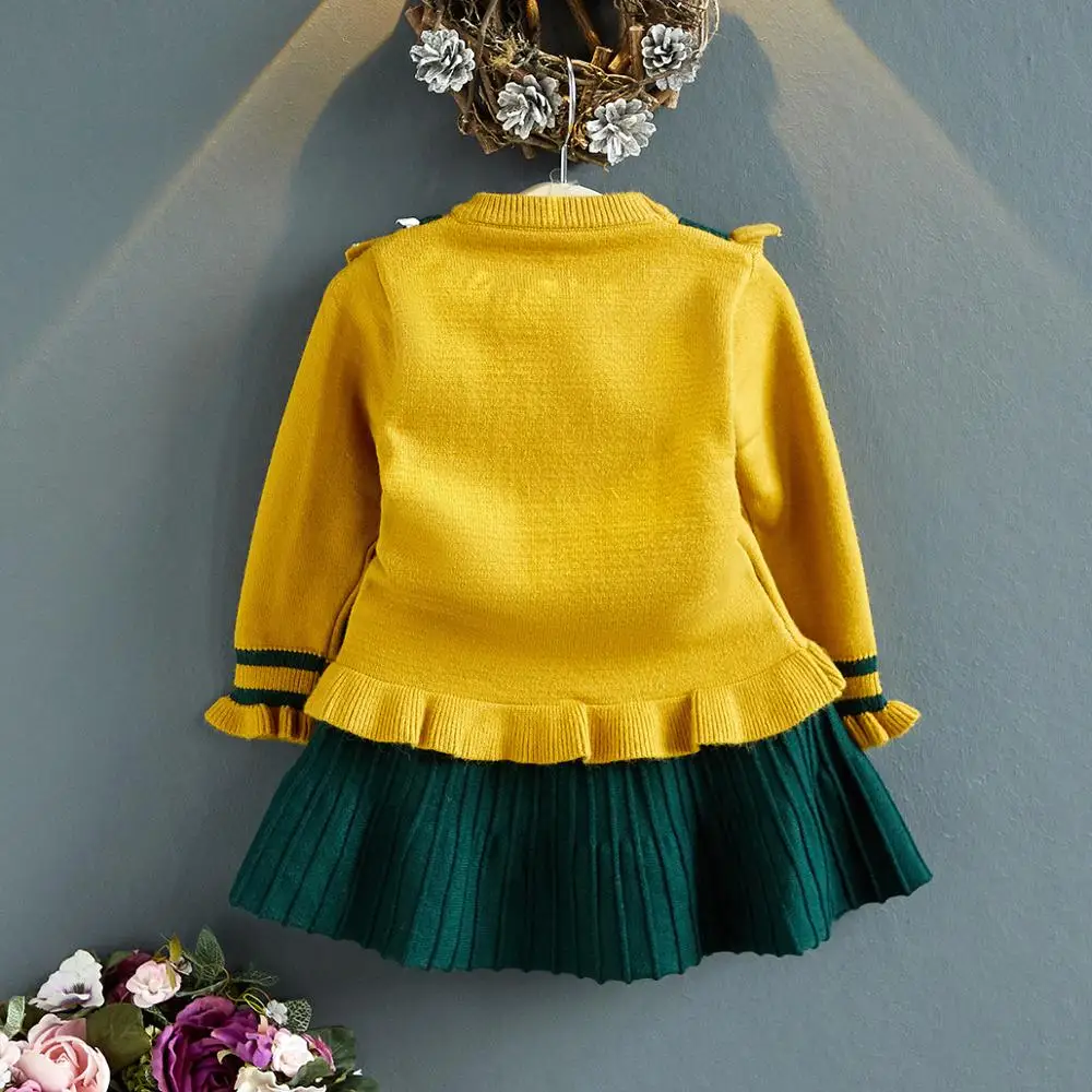 

Spring and autumn girls' knitting Top + short skirt two piece suit