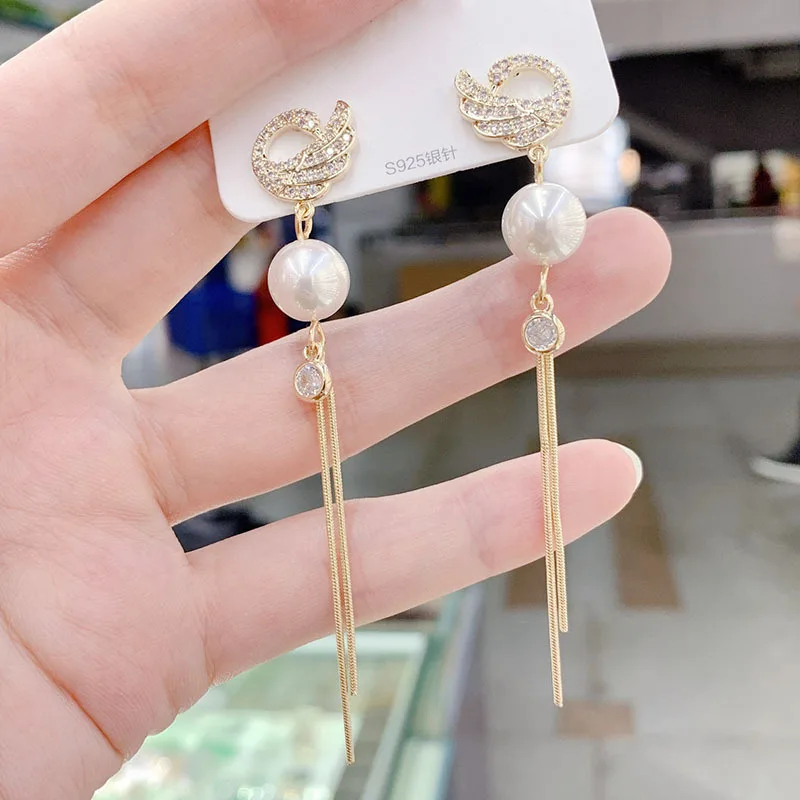 

Women Long Tassel Earrings Korean Sweet Swan Peal Rhinestone Earring Elegant Geometric Hanging Earring Jewelry 2021 New