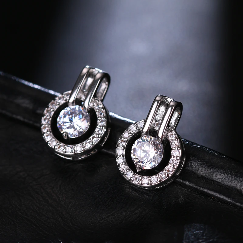 Новые классические маленькие серьги с двумя круглыми деталями с кубическим цирконием для роскошных свадебных и помолвочных украшений для женщин.