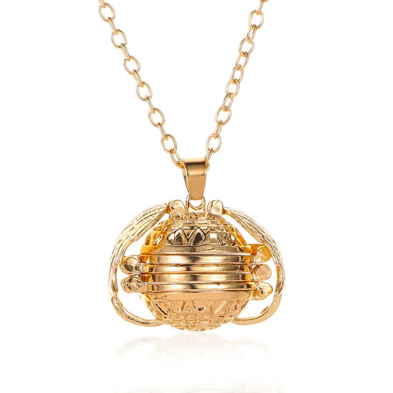 

Angel Wings Creative Expanding Photo Box Fashion Album Box Necklaces Shaped Foldable Multi Layer Four-Color Locket Necklace Gift