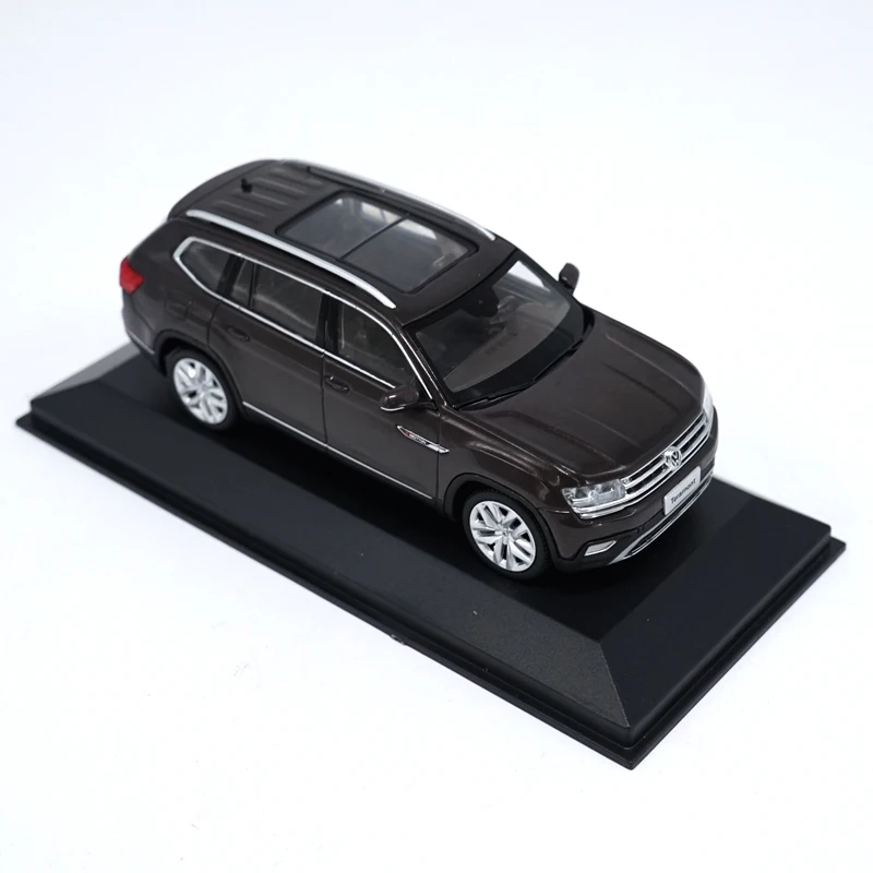 Высокая тщательная 1:43 VW TERAMONT2017 модель автомобиля из сплава статического металла