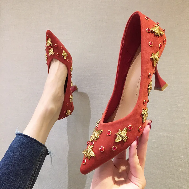 2020 Брендовые женские туфли на плоской подошве тонкие с острым носком и