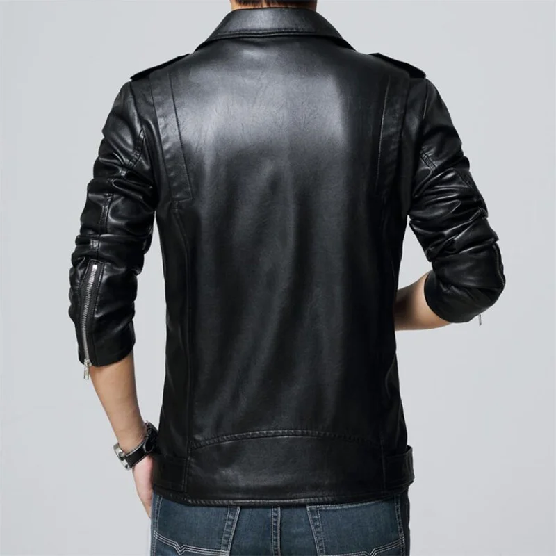 Мужская кожаная мотоциклетная куртка черная приталенная из искусственной кожи