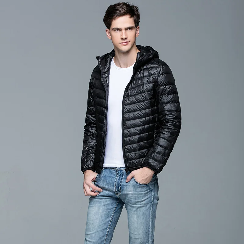 

Top Quality Men's Lightweight Water-Resistant Packable Puffer Jacket Men Hooded Winter Autumn Down Jackets Warm Outwear Coat