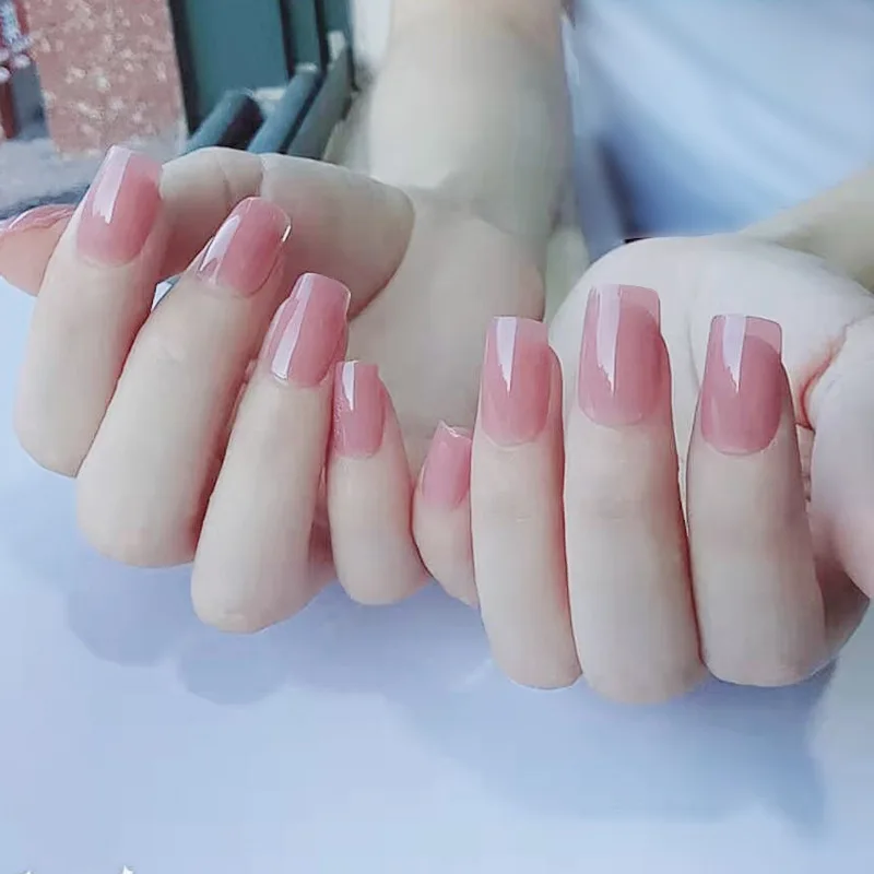 Накладные ногти 24 шт. Типсы короткие плоские головки простые белые линии