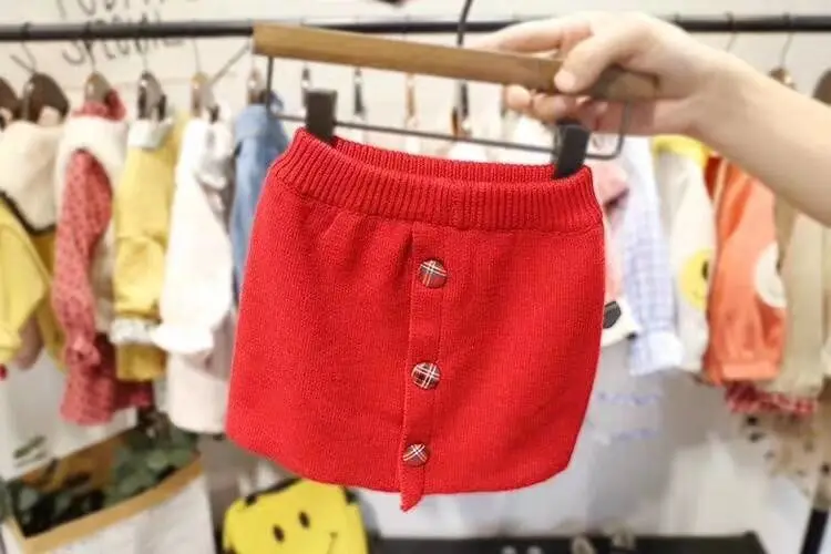 2019 г. Зимние изысканные красные комплекты для маленьких девочек: топ + юбка 5